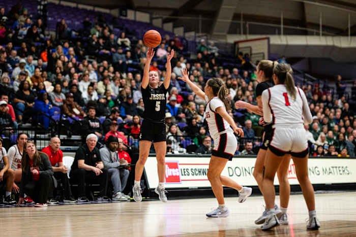 Clackamas Jesuit 6A Oregon girls basketball quarterfinal 2024 Naji Saker-28